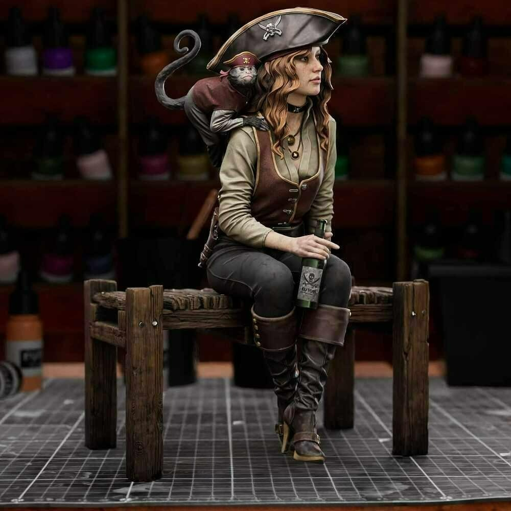 2109 Captain Lyra - STL 3D Print Files